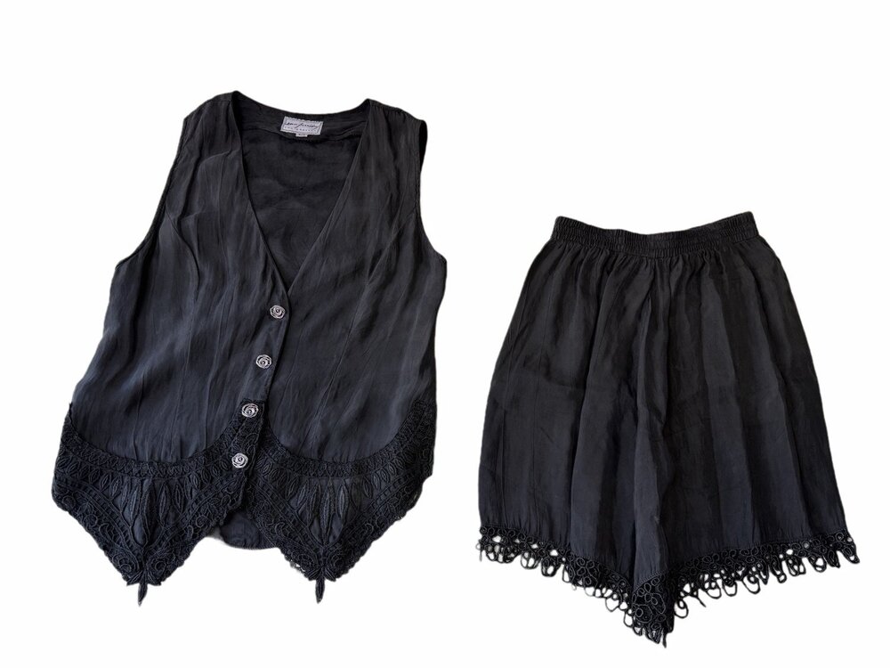 Ann Ferriday Gothic Vest Shorts Set Womens OS Black Sleeveless Embroidered